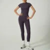 J8455-trendy Solid Color Seamless Legging 2 Piece Set Lady Yoga Wear Jogger Two Piece Set Women Tracksuit