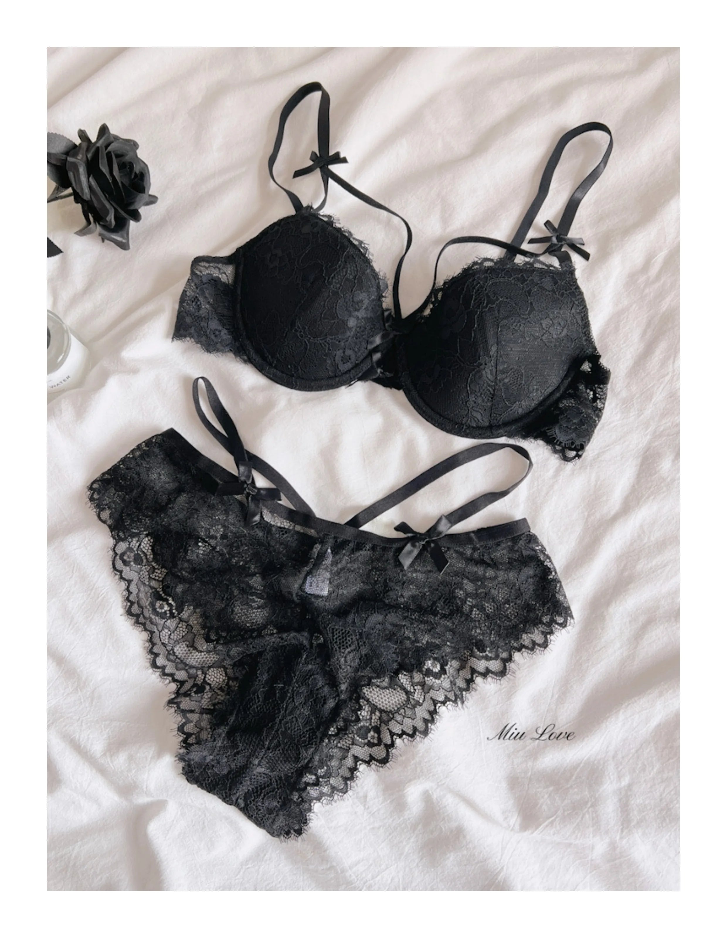 MOYISU Light Luxury High-end Beauty ~ Master Crafty Thin Bow Sexy Lace Pure Desire Big Chest Small Push-up Underwear Set