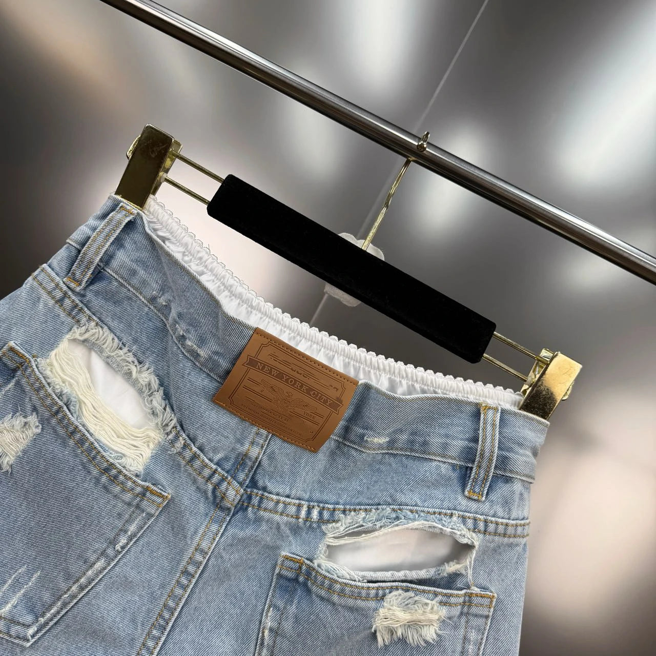 Summer 2025 New French Retro Lace Splicing Ripped Rough Edge Fake Two-piece Denim Shorts Spice Girl Y2K High-waisted Slim Jeans