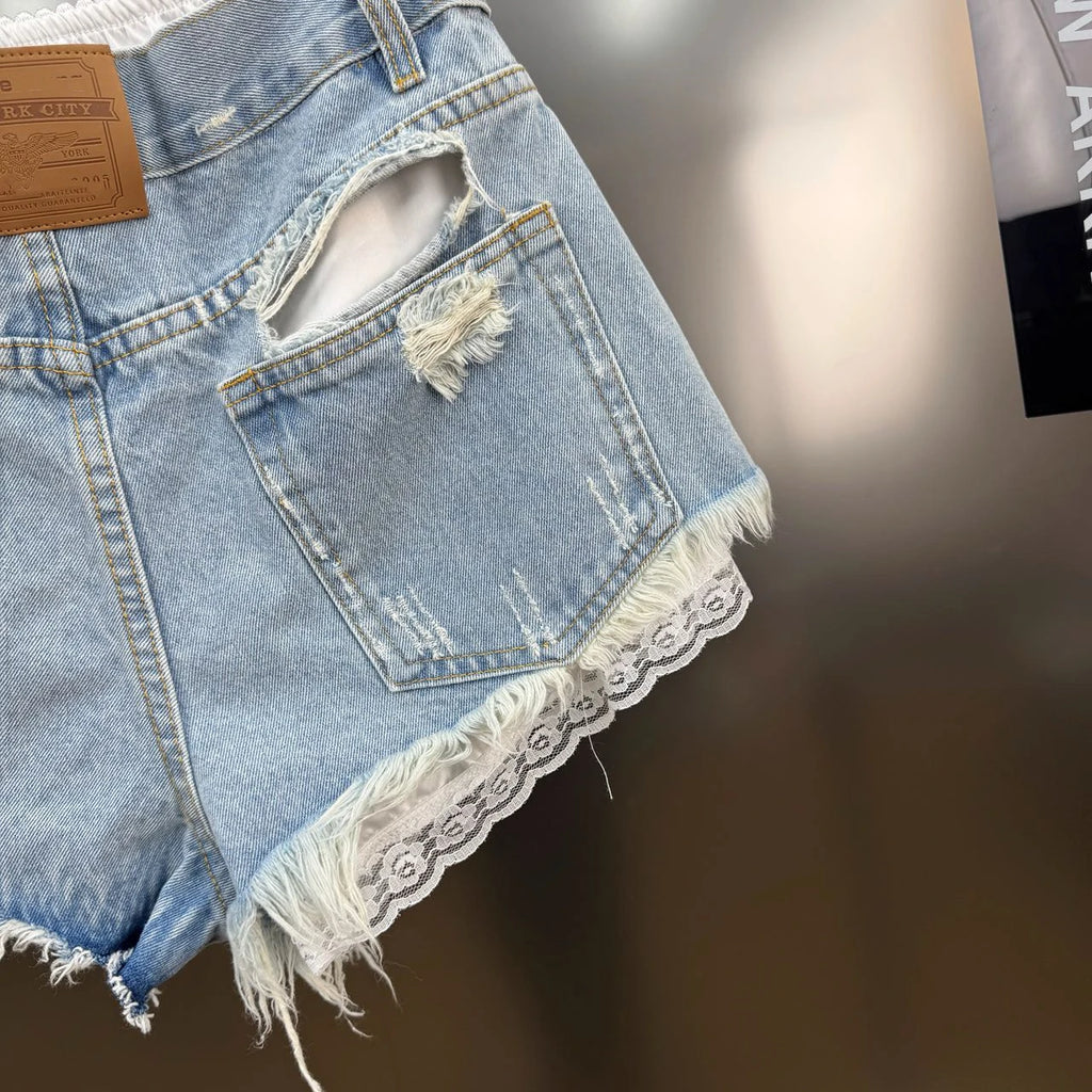 Summer 2025 New French Retro Lace Splicing Ripped Rough Edge Fake Two-piece Denim Shorts Spice Girl Y2K High-waisted Slim Jeans