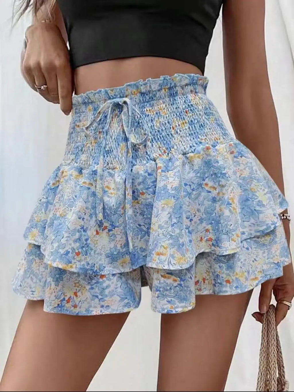 New Summer 2025 Women's Hot Pants Floral Fashion Elastic Waist Lace Hot Girl Girl Versatile Casual Layered Short Skirt