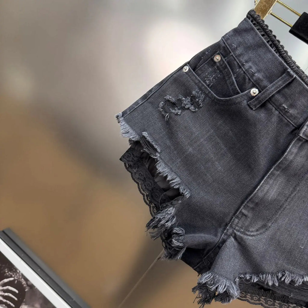 Summer 2025 New French Retro Lace Splicing Ripped Rough Edge Fake Two-piece Denim Shorts Spice Girl Y2K High-waisted Slim Jeans