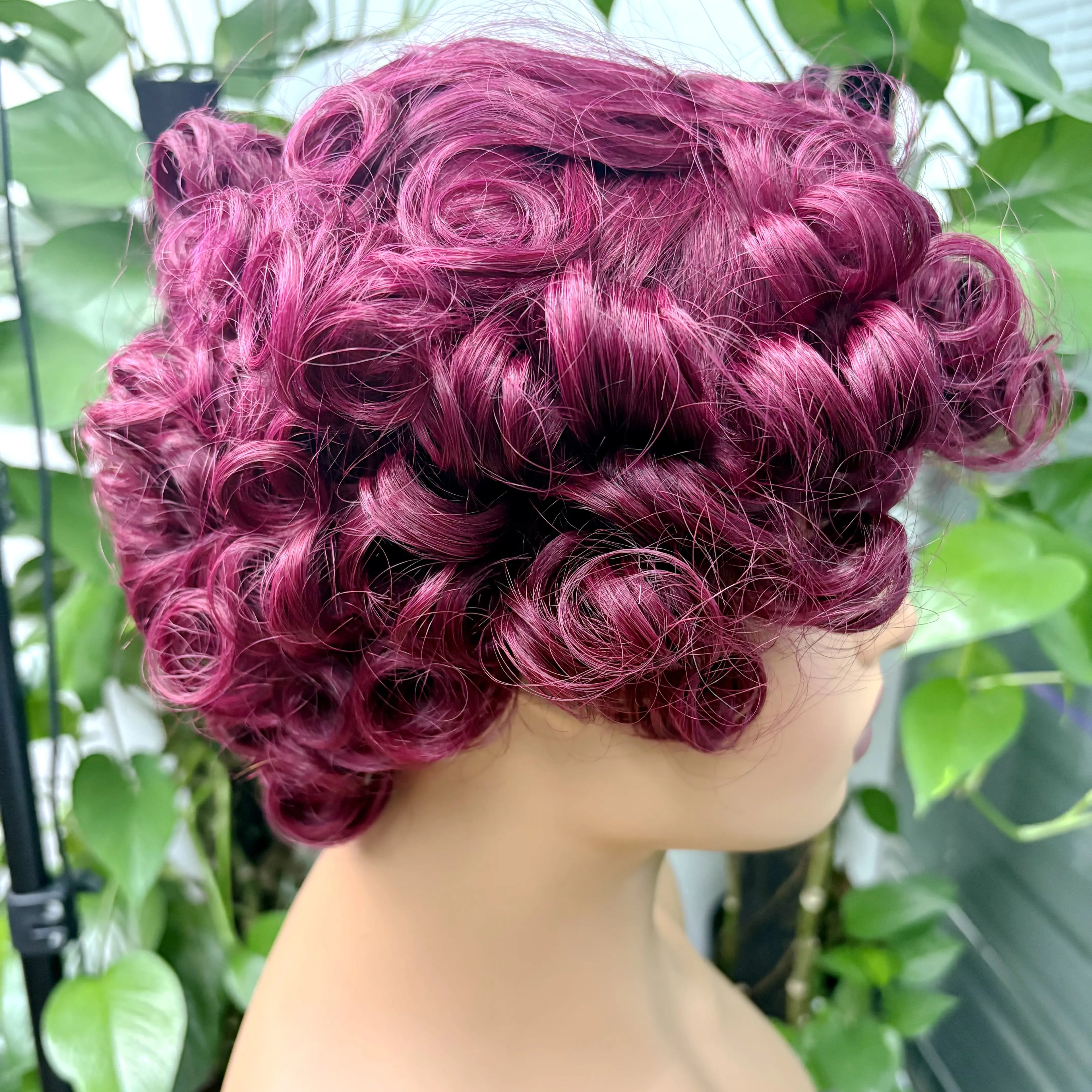 Full Machine Made Loose Wavy Bob Wig Human Hair Wigs 220% Short Colored Bouncy Curly Gluelesss Human Hair Wigs with Bangs