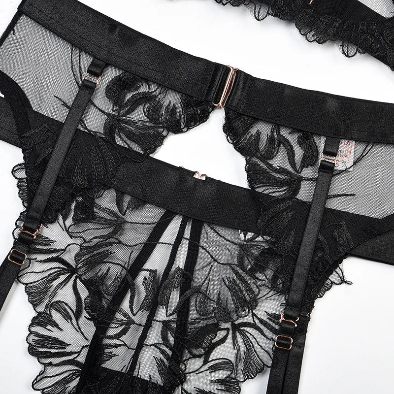 Diccvicc Sensual Lingerie Floral Lace Halter Bra Fancy Garter Set See Through Women Sexy Underwear Fine Exotic Intimate Outfits