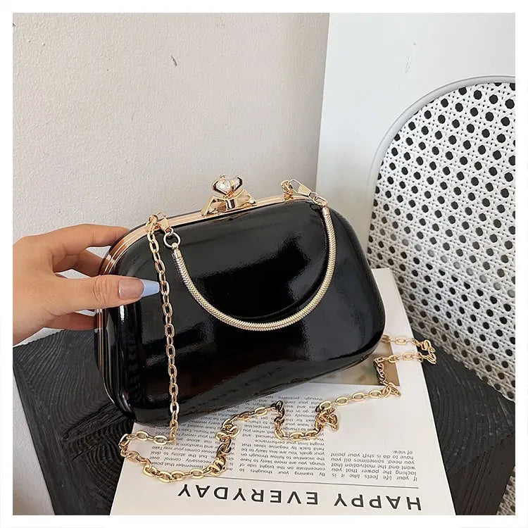 Unique Solid Color Diaper Bag For Women Designer Leather Crossbody Bag Casual Chic Messenger Purse Retro Fashion Large Capacity