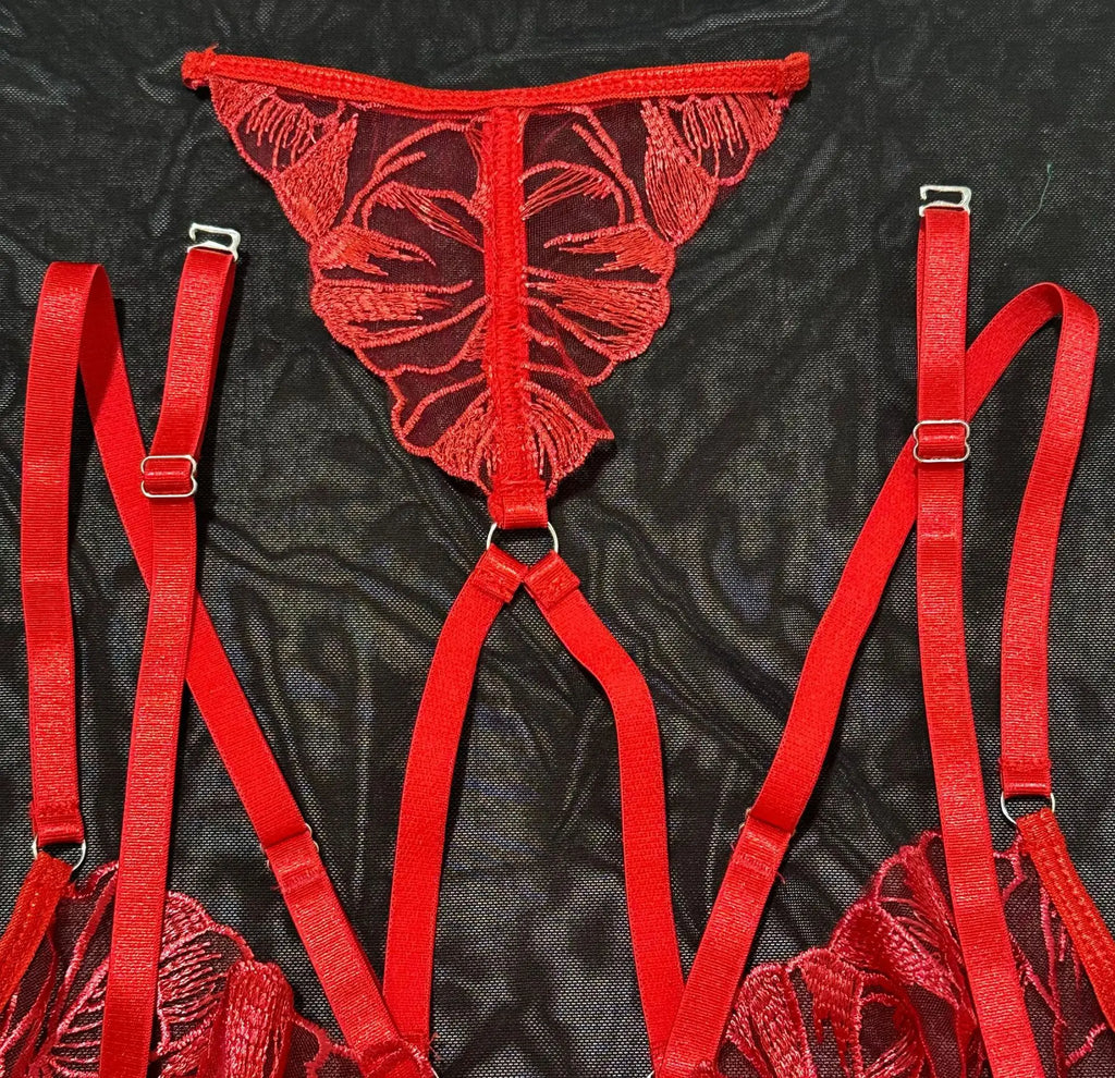 Diccvicc Sensual Lingerie Floral Lace Halter Bra Fancy Garter Set See Through Women Sexy Underwear Fine Exotic Intimate Outfits
