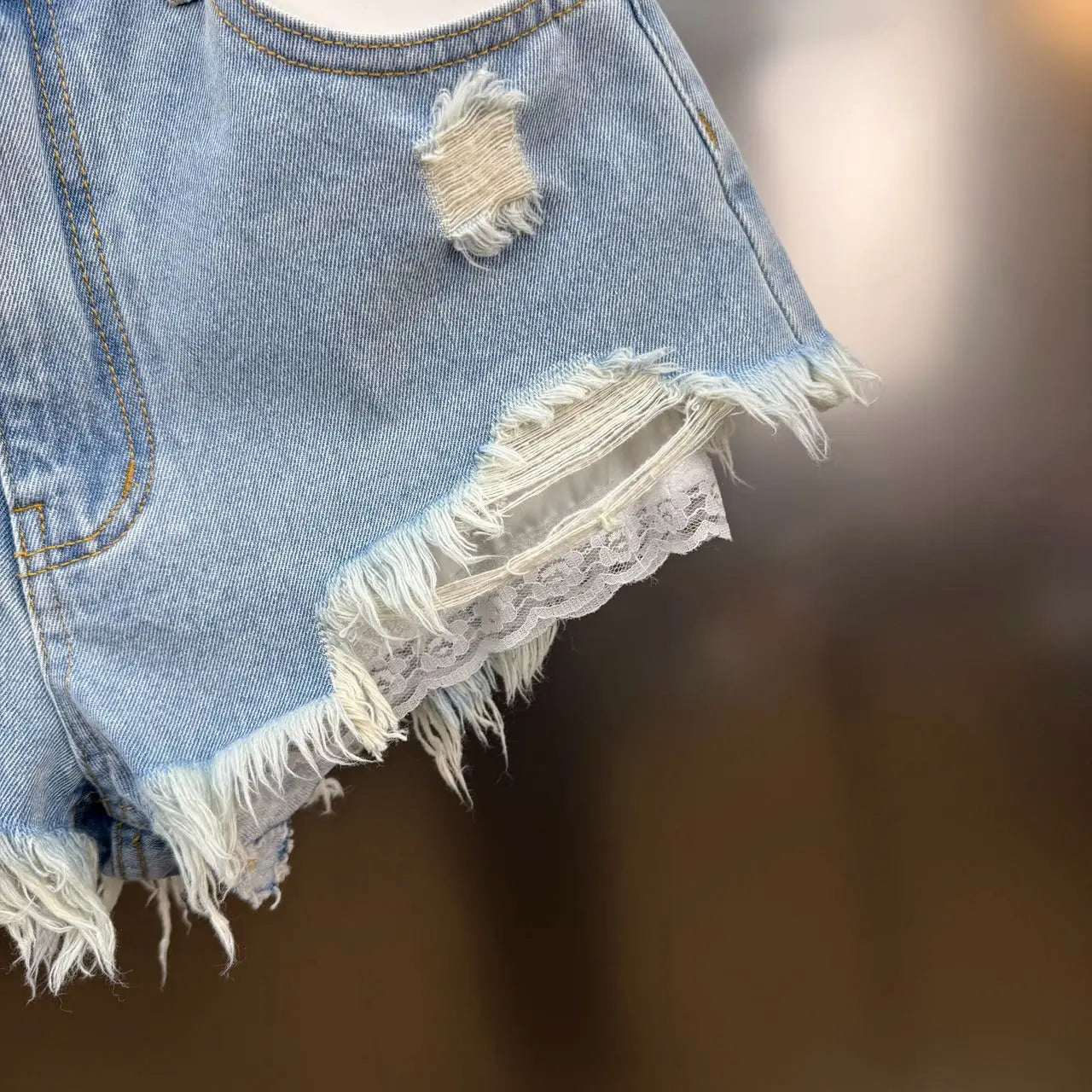 Summer 2025 New French Retro Lace Splicing Ripped Rough Edge Fake Two-piece Denim Shorts Spice Girl Y2K High-waisted Slim Jeans