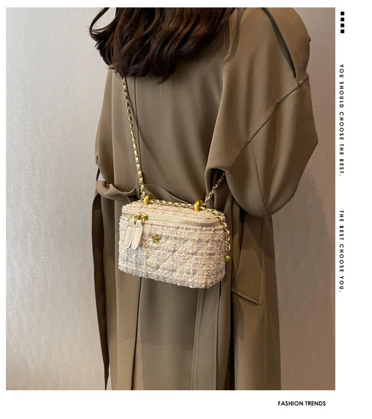 Women Shoulder Bags 2023 Popular Fashion Niche Crossbody Bag Wool Chain Small Square Bag Fashionable Purses and Handbags