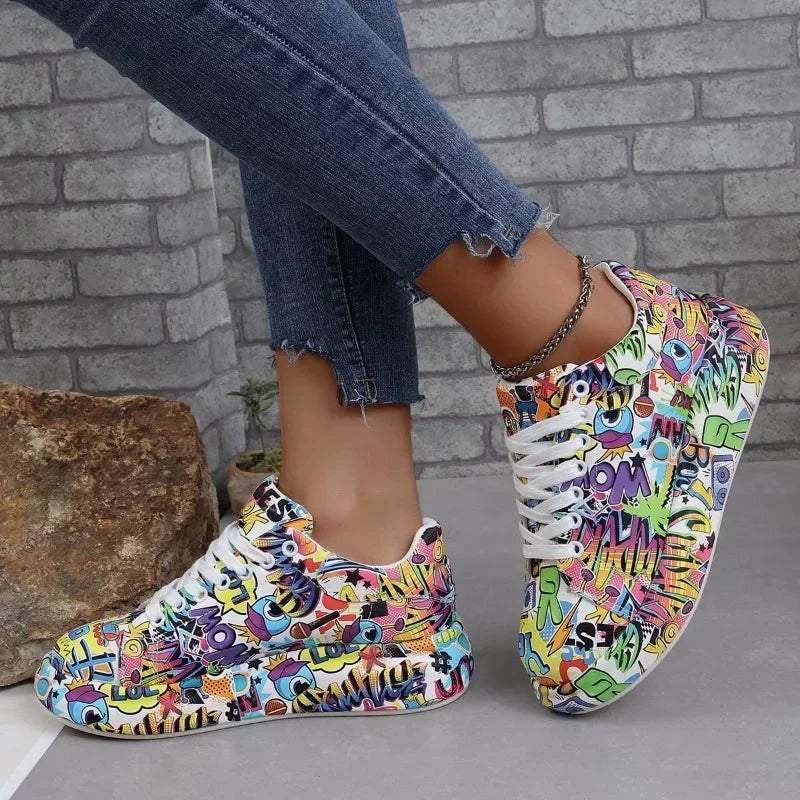 Women's Casual Sneakers Fashion New Painted Graffiti Lace Up Sports Shoes for Women Flat Pu Leather Ladies Running Shoes 36-43