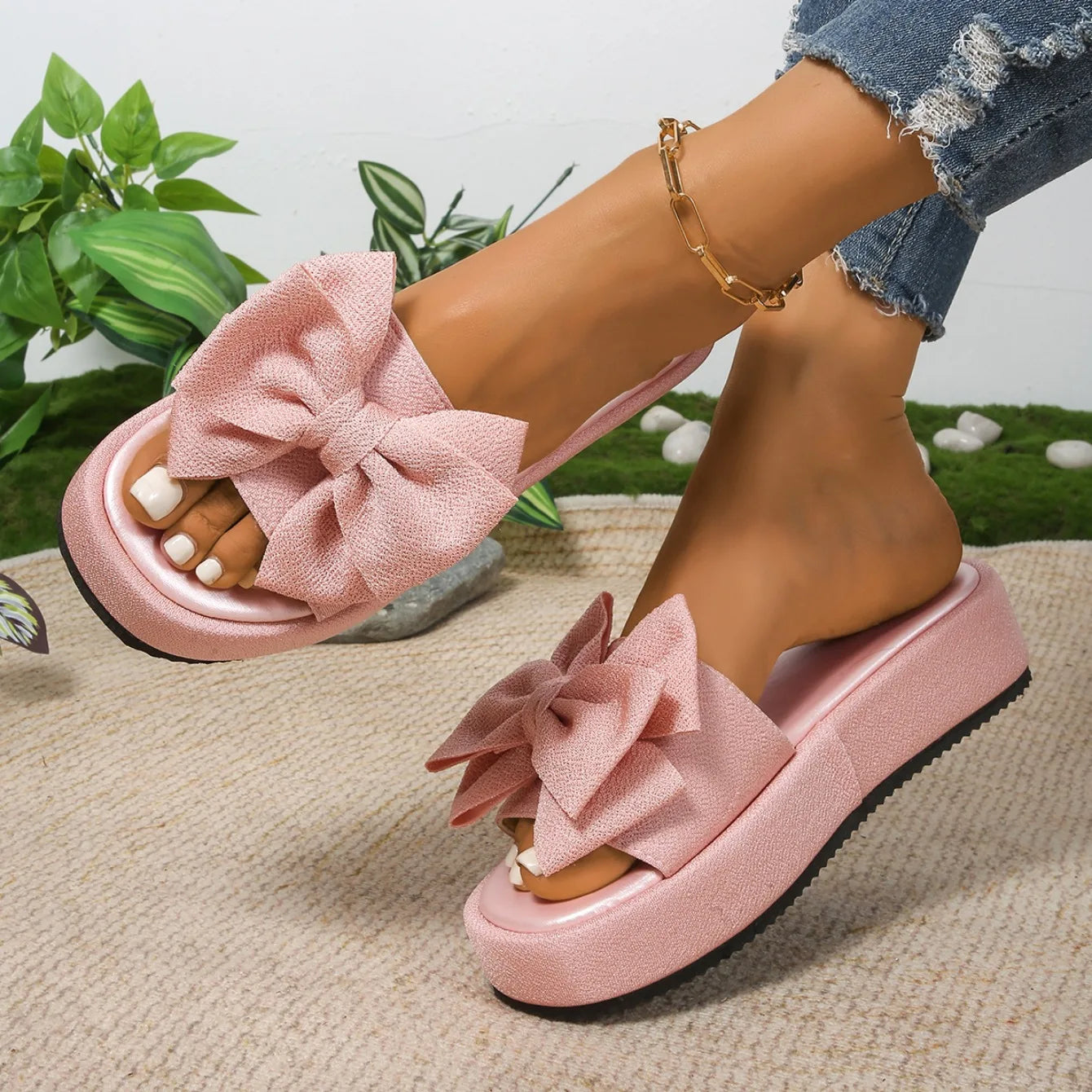New Women Slippers Summer Platform Slippers Bow Holiday Beach Shoes Women Soft Non-Slip Soles Lightweight Sandals Slides Women