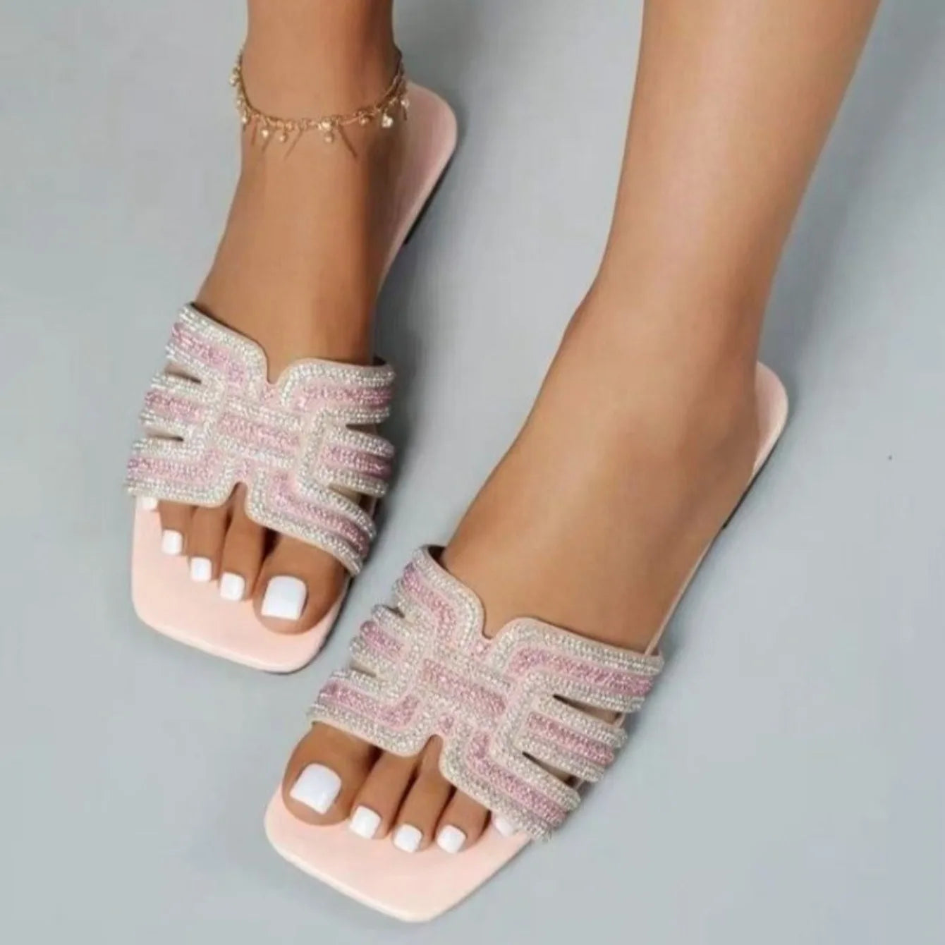 2025 Summer Women Rhinestone Slippers Outdoor Slippers Fashion Non-Slip Beach Shoes Comfortable Square Heel Sandals Slides Women