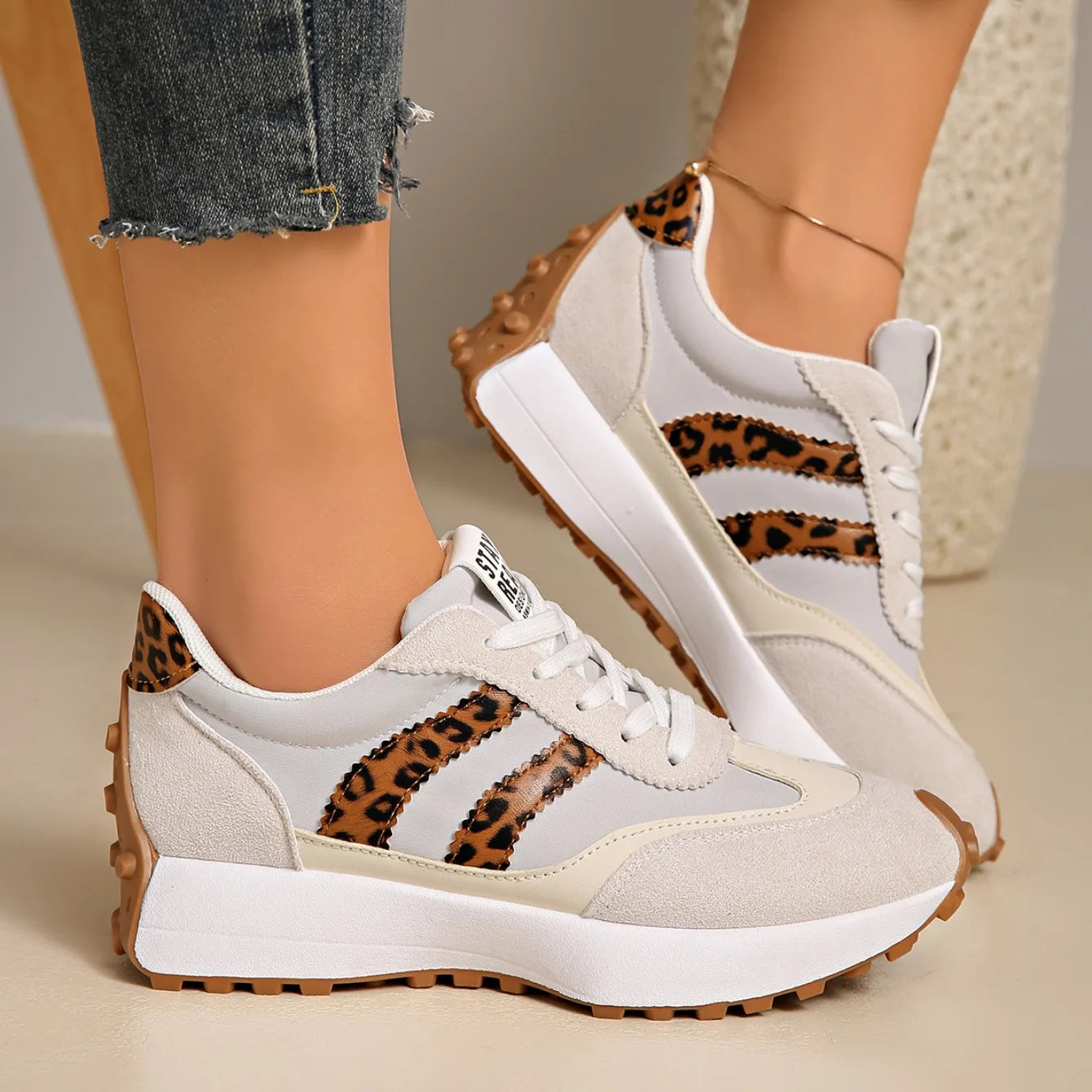 New 2025 Women Sneakers Thick Bottom Casual Fashion Sneakers Women Lightweight Soft Bottom Sport Shoes Women Summer Mesh Shoes