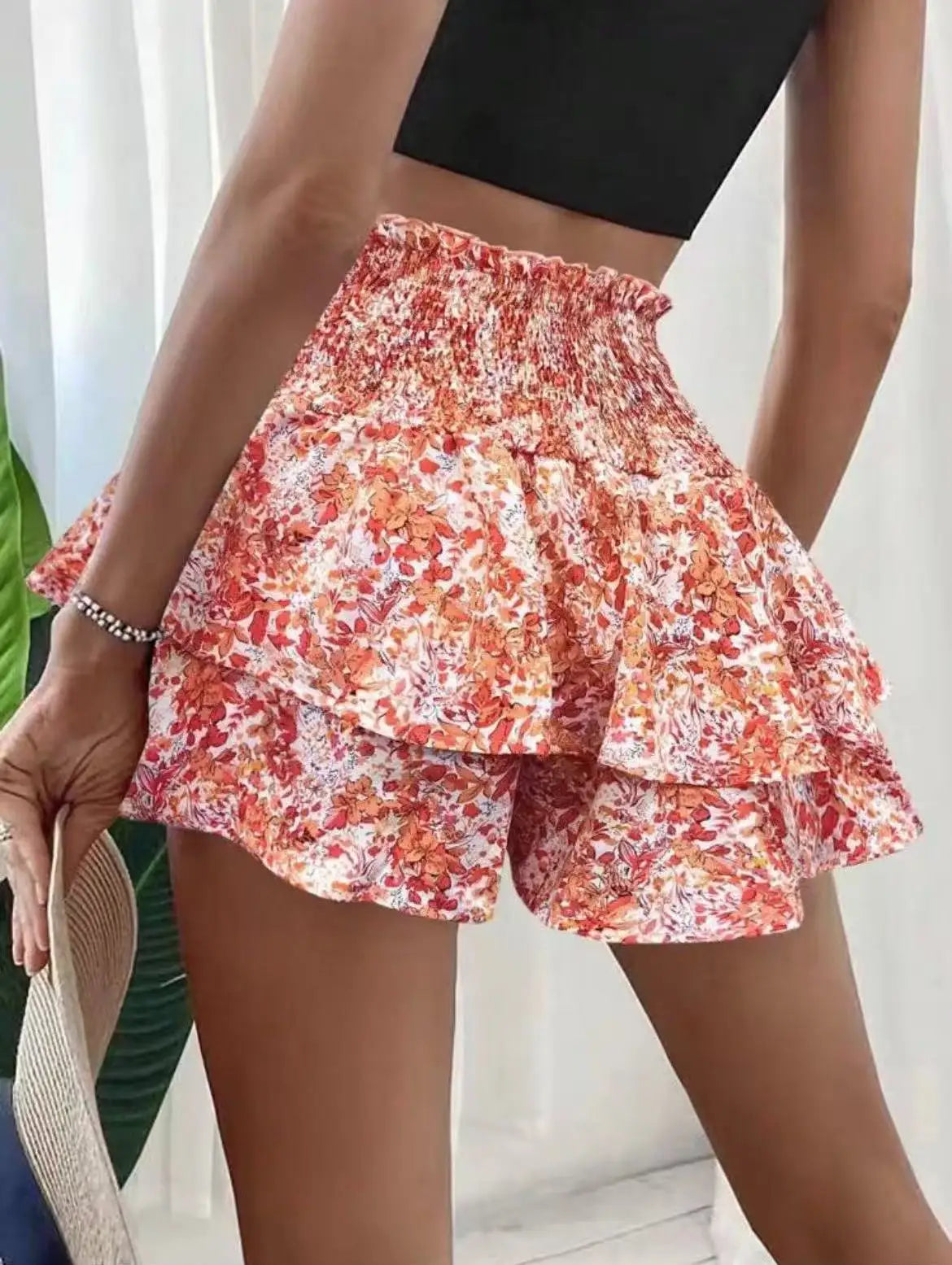 New Summer 2025 Women's Hot Pants Floral Fashion Elastic Waist Lace Hot Girl Girl Versatile Casual Layered Short Skirt