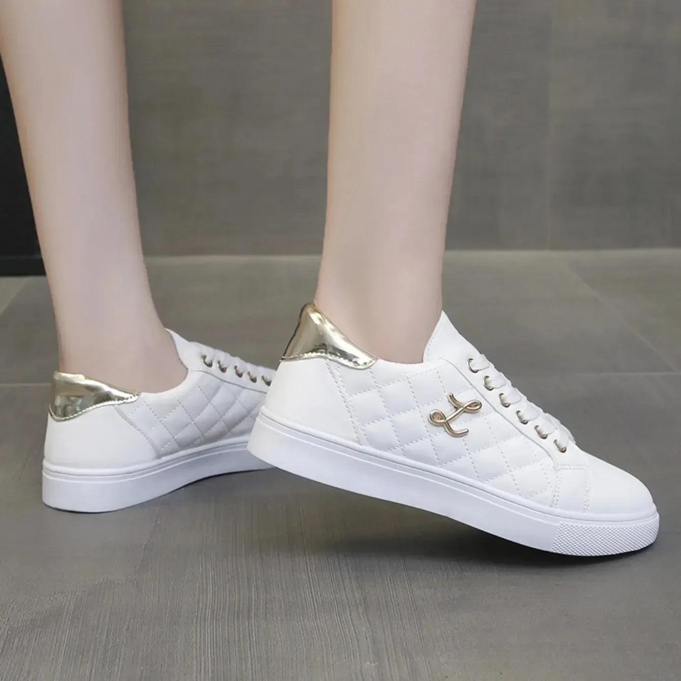 Women Sneakers 2026 Summer Fashion Breathable Shoes Woman Soft Sole Walking Sneakers Casual Women Sneaker White Sneakers Women