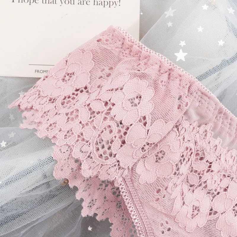 3Pcs/Lot Women‘s Sexy Lace Lingerie Temptation Low-waist Panties Embroidery Thong Hollow Out Breathable G-string Underpants