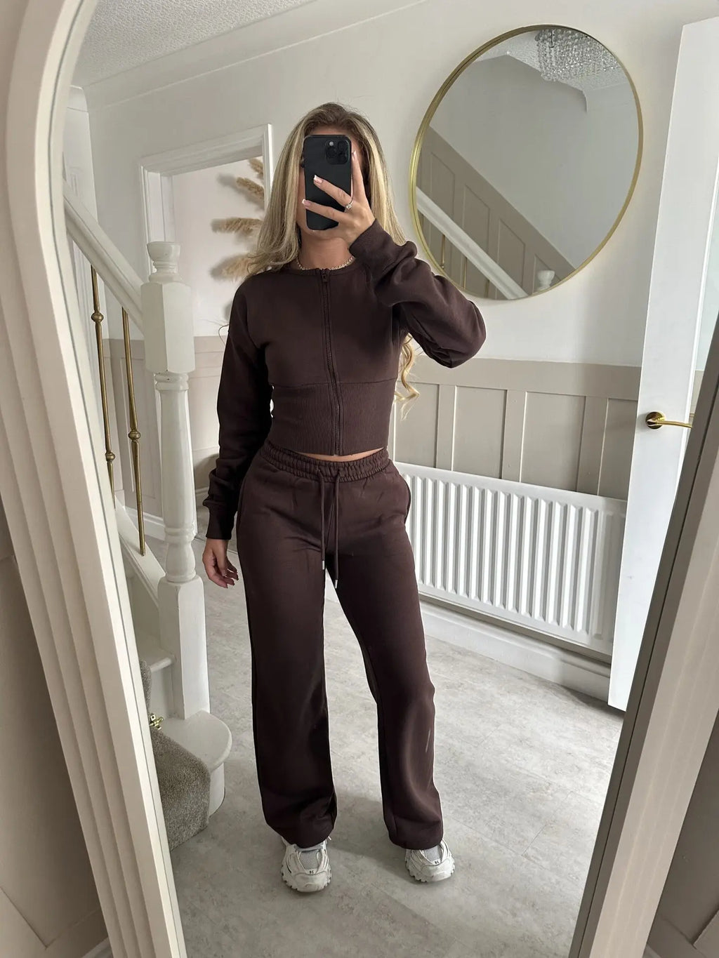 Women's Casual Sports Two-piece Set Autumn And Winter New Fashion Long-sleeved Zipper Cardigan Slim Top With Straight Pants Suit