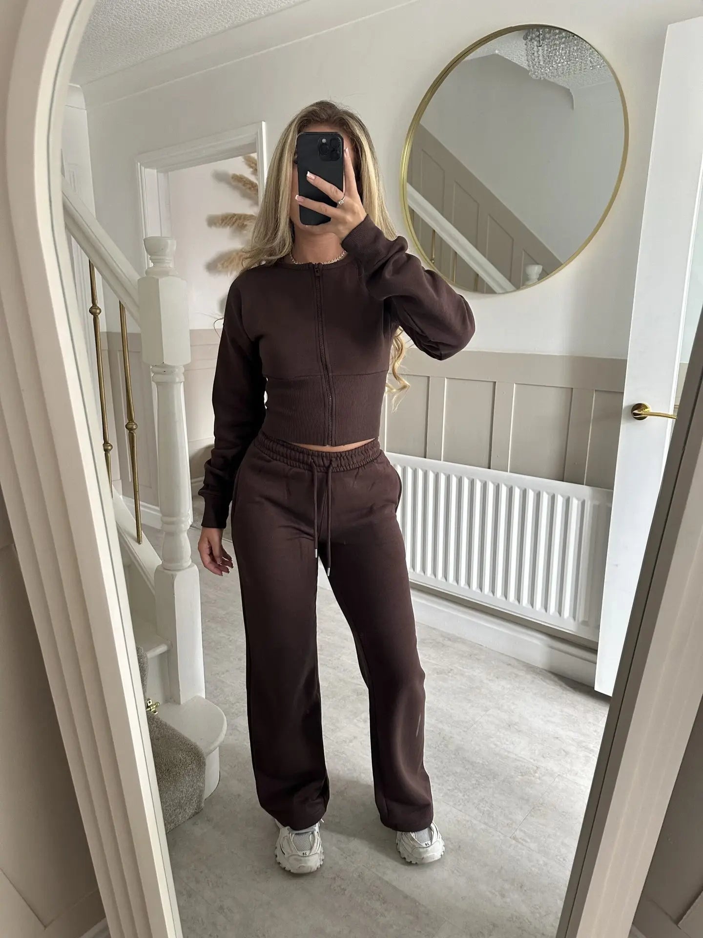 Women's Casual Sports Two-piece Set Autumn And Winter New Fashion Long-sleeved Zipper Cardigan Slim Top With Straight Pants Suit