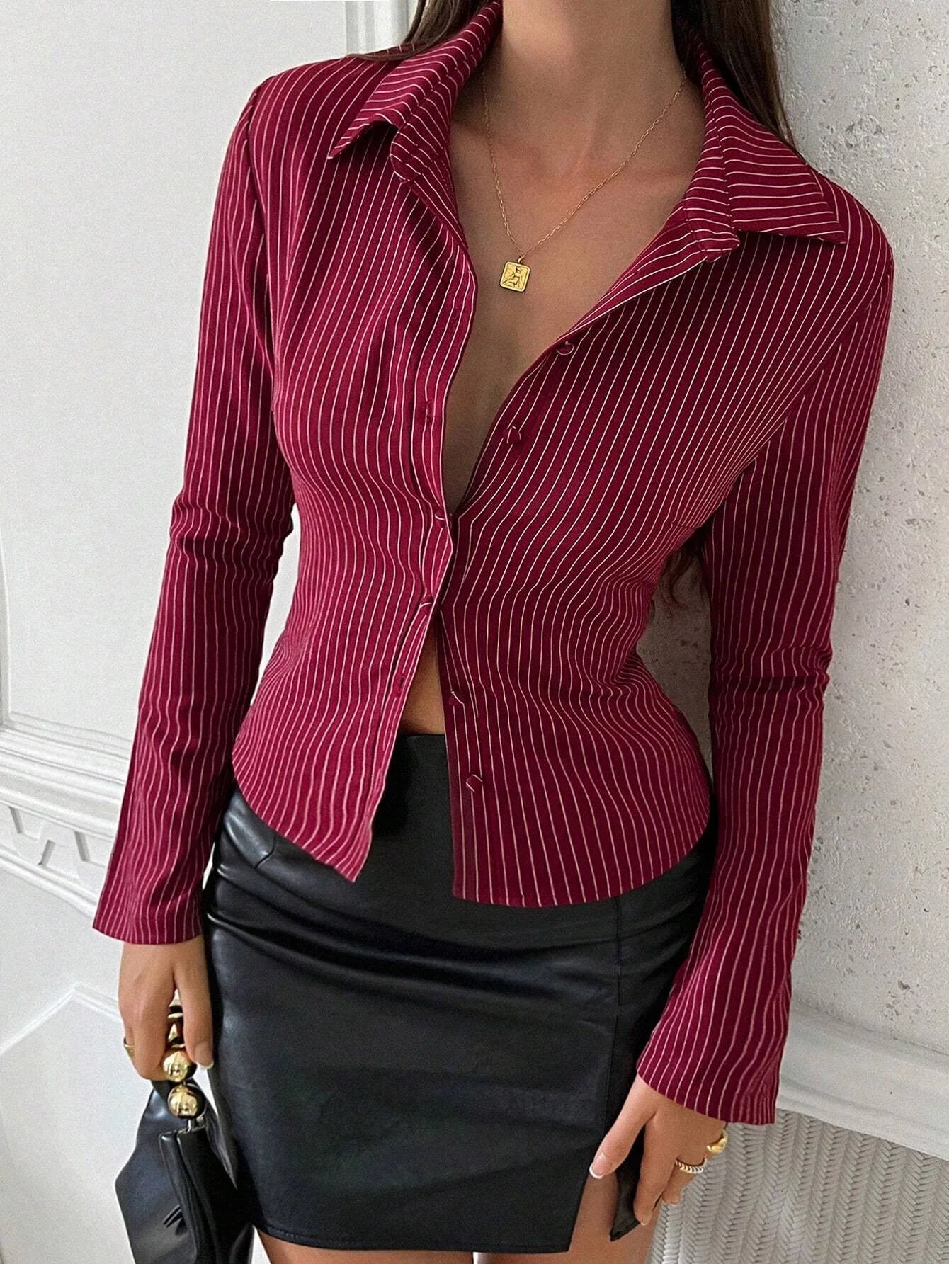 2025 Spring and Autumn New Fashionable and Casual Versatile V-neck Striped Temperament Slimming Long sleeved Shirt Top