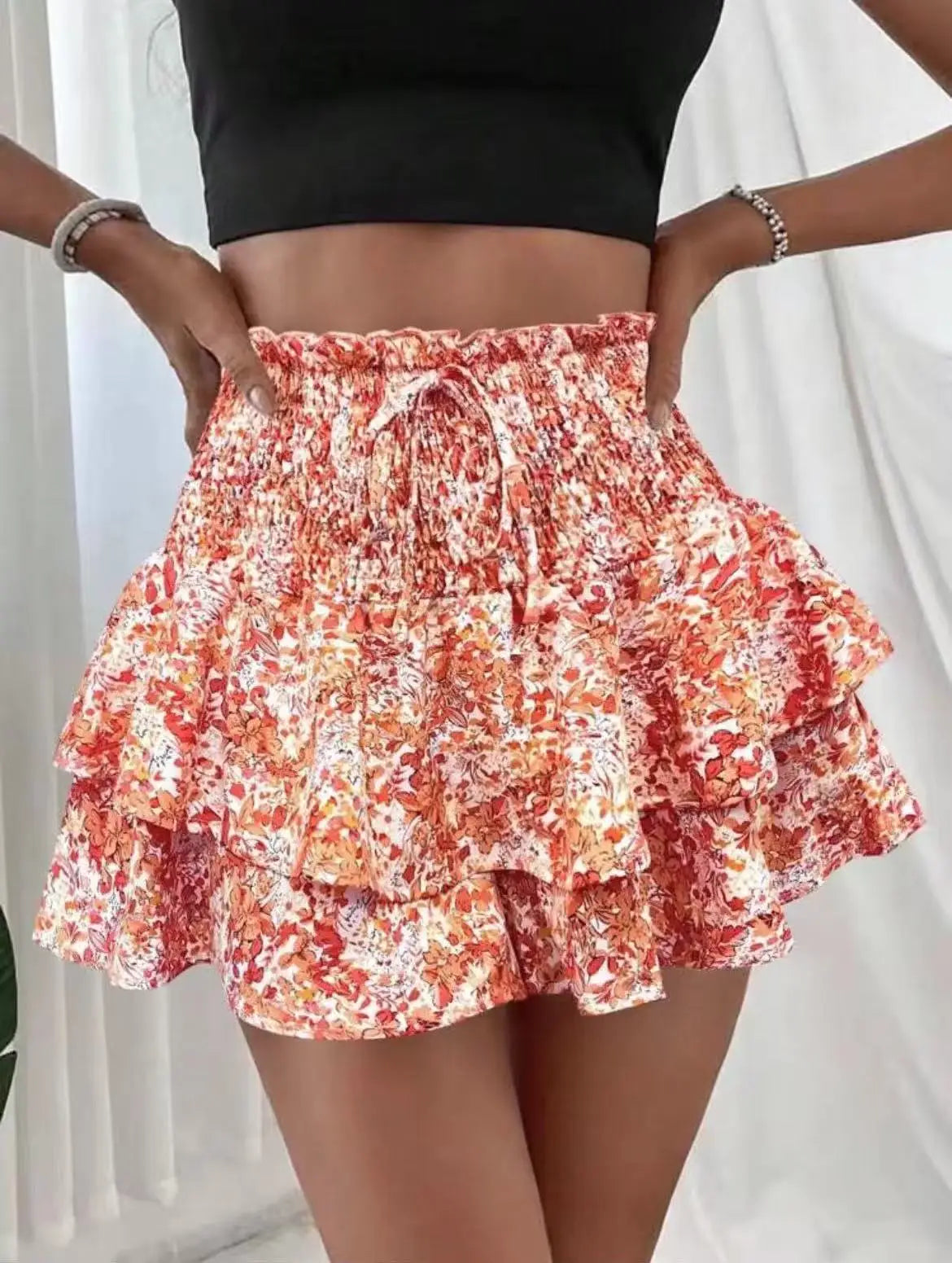 New Summer 2025 Women's Hot Pants Floral Fashion Elastic Waist Lace Hot Girl Girl Versatile Casual Layered Short Skirt