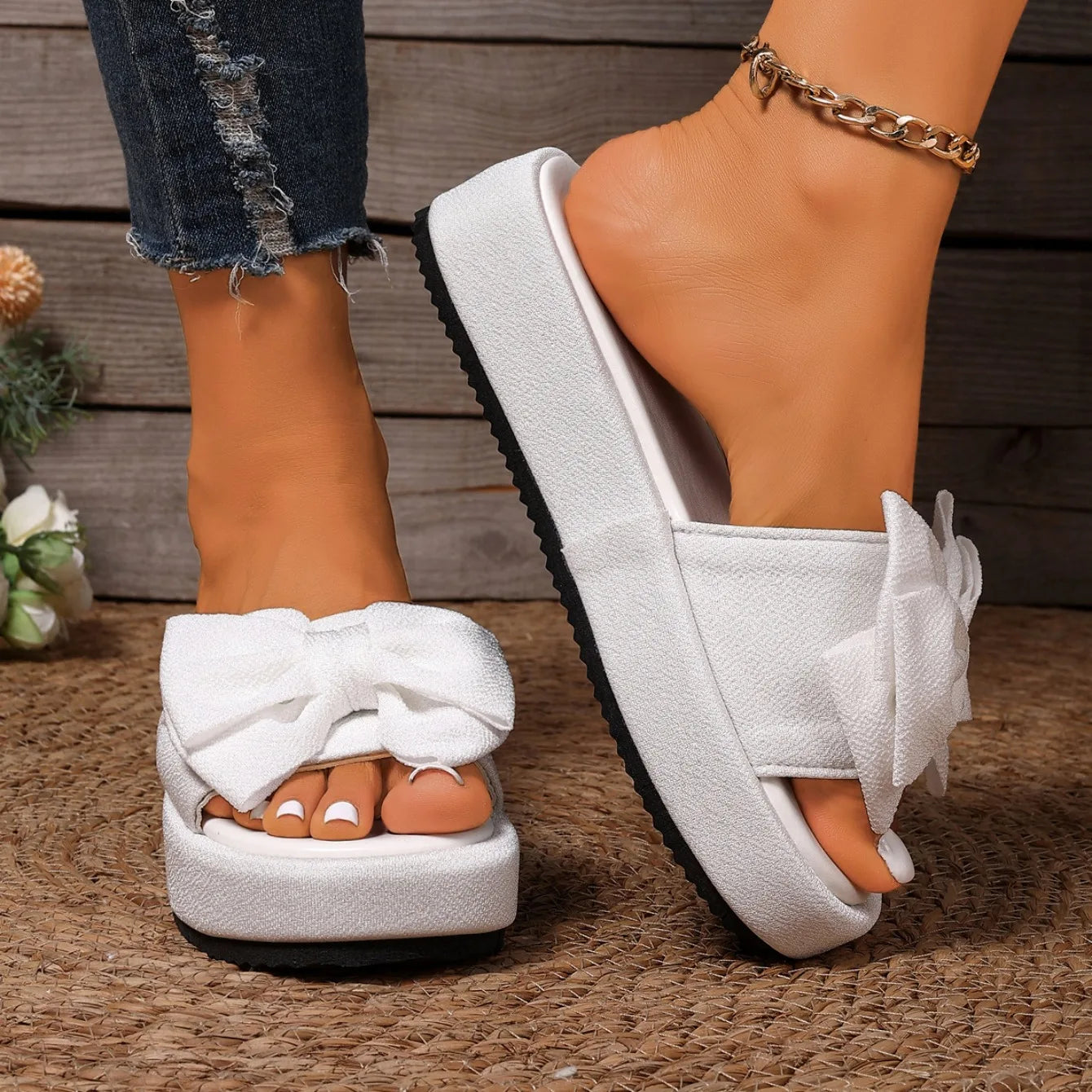 New Women Slippers Summer Platform Slippers Bow Holiday Beach Shoes Women Soft Non-Slip Soles Lightweight Sandals Slides Women