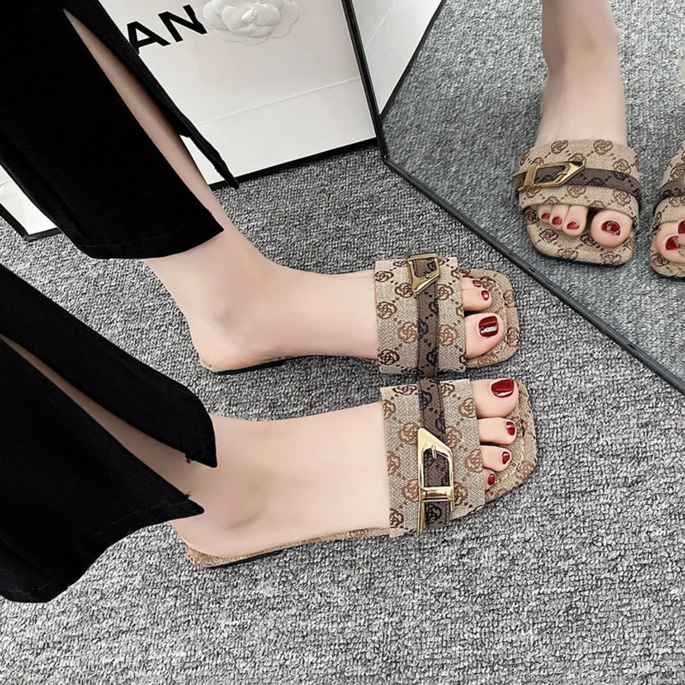 Women Denim Slippers Flat Peep Toe Sandals Ladies Casual Beach Slippers Female Luxury Flat Lightweight Shoes Woman Slides Women
