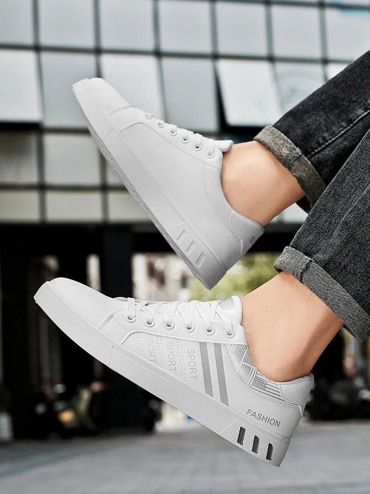 New Trendy Versatile Sneakers for Men, Low-Top Casual Sneakers, Waterproof, Non-Slip, Wear-Resistant Student Sports Shoes, Lightweight Soft-Soled Shoes for Daily Commuting