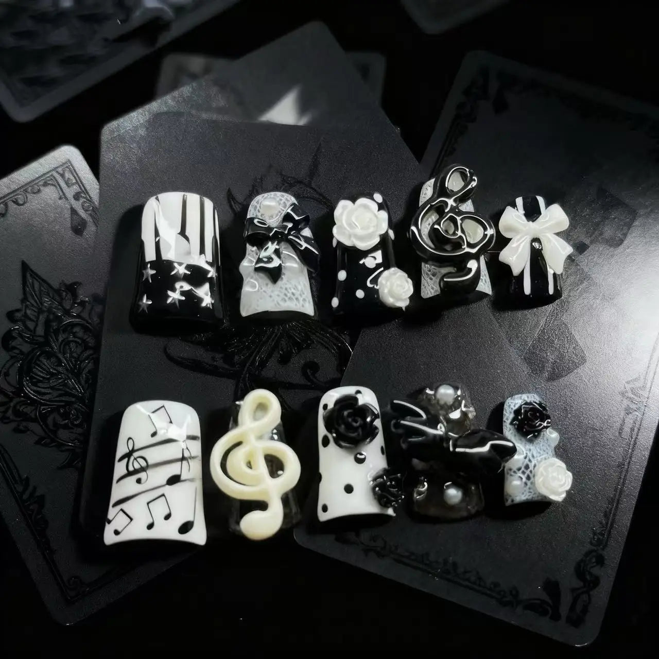 10pcs Handmade Gothic Press on Nails Punk Dark 3D Musical Note Design False Nails Fashion Duckbilled French Fake Nail Tips