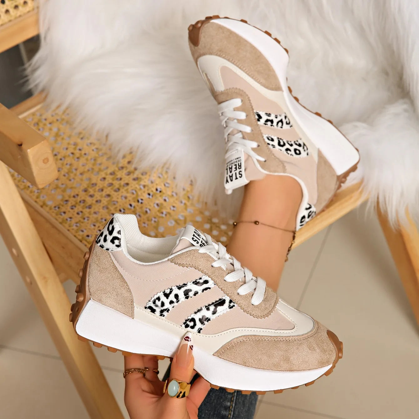 New 2025 Women Sneakers Thick Bottom Casual Fashion Sneakers Women Lightweight Soft Bottom Sport Shoes Women Summer Mesh Shoes