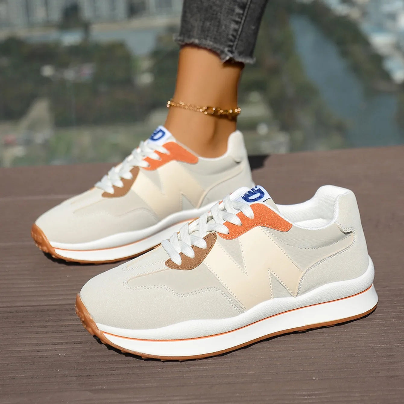 Women Sneakers 2025 New Casual Versatile Thick-soled Running Sneakers Women Fashionable High-quality Luxury Lace-up Shoes Women