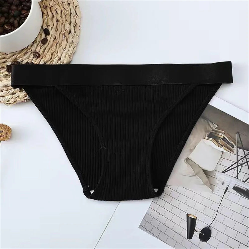 2Pcs/Pack Soft Cotton Briefs for Women Free Shipping Simple Low Waist Bikini Panties Comfortable Sports Underwear