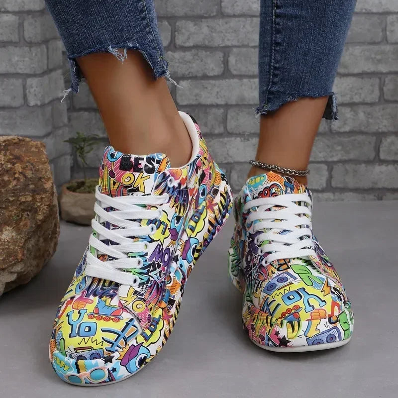 Women's Casual Sneakers Fashion New Painted Graffiti Lace Up Sports Shoes for Women Flat Pu Leather Ladies Running Shoes 36-43