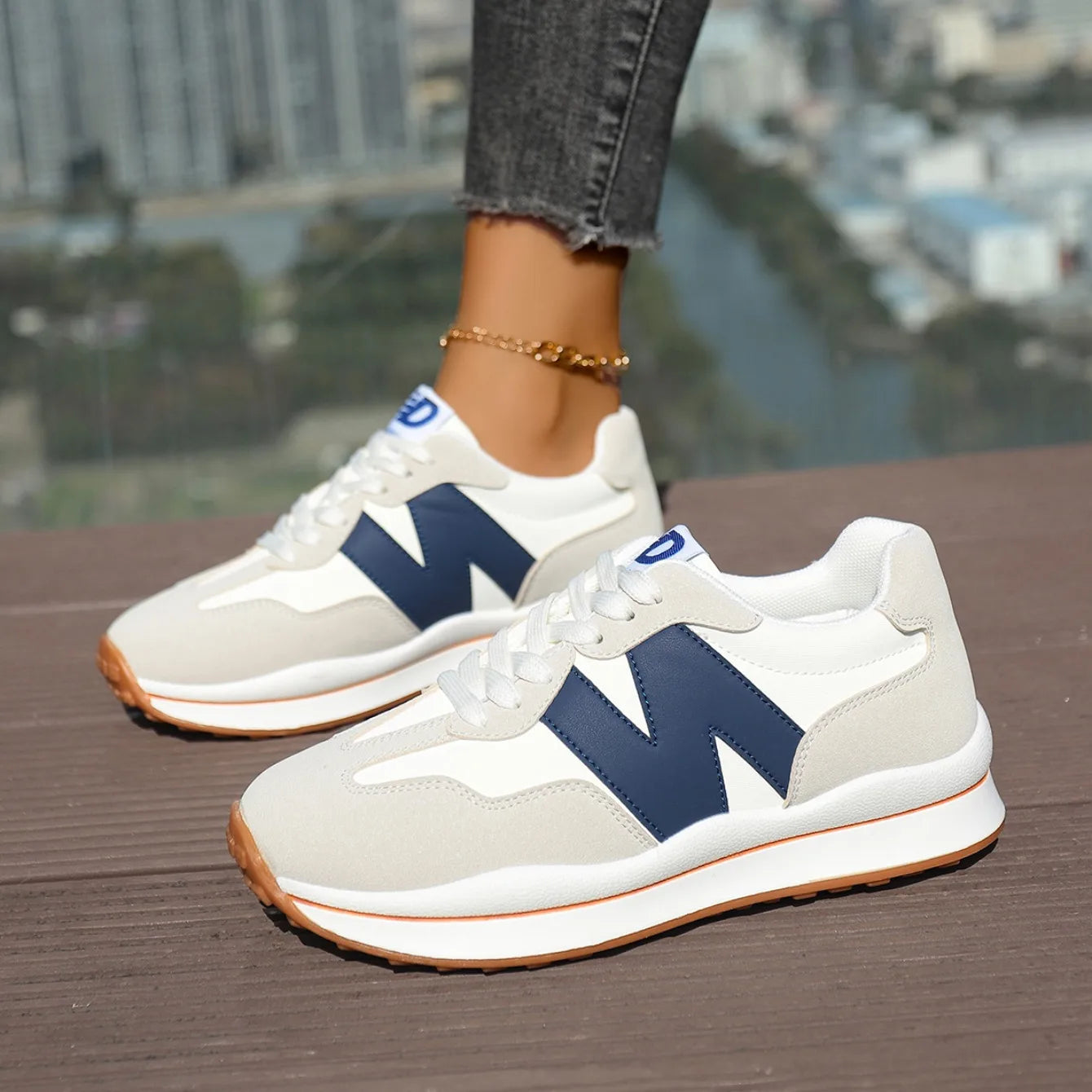 Women Sneakers 2025 New Casual Versatile Thick-soled Running Sneakers Women Fashionable High-quality Luxury Lace-up Shoes Women