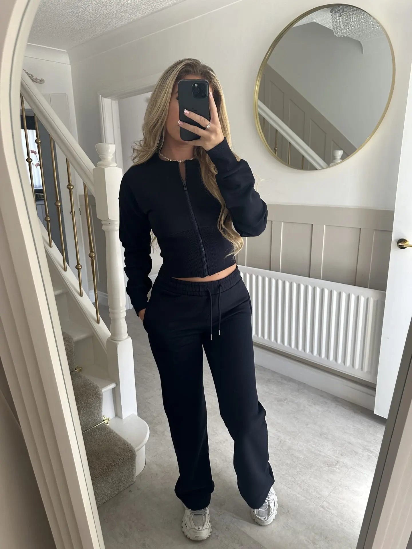 Women's Casual Sports Two-piece Set Autumn And Winter New Fashion Long-sleeved Zipper Cardigan Slim Top With Straight Pants Suit