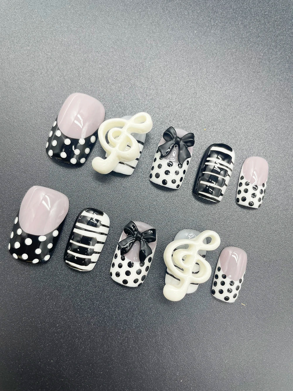 2025 Popular Piano Note Press On Nails Short Square Polka Dots Black White Design High Quality False Nails Wholesale Party Gift