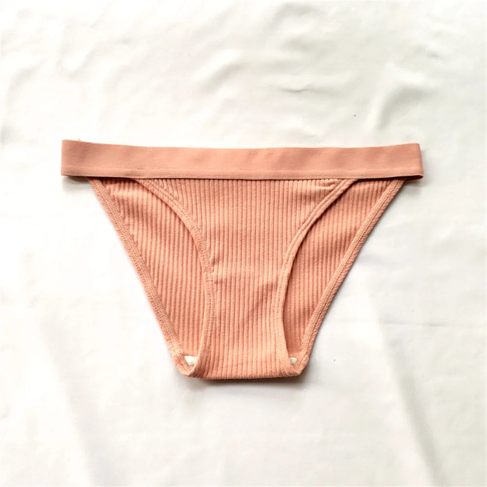 2Pcs/Pack Soft Cotton Briefs for Women Free Shipping Simple Low Waist Bikini Panties Comfortable Sports Underwear