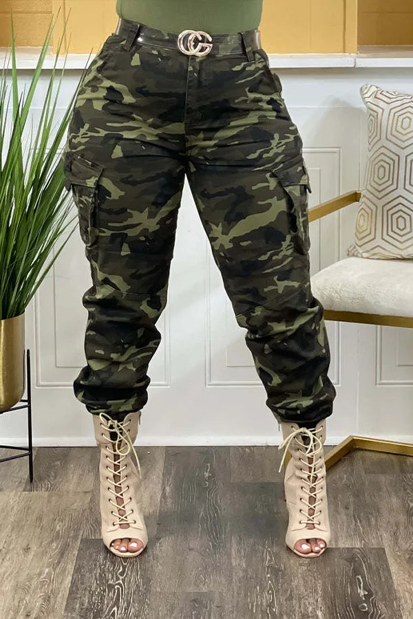 CM.YAYA Women’s Camouflage Printed Slim Cargo Pants 2024 Spring/Summer Pocket Jogger Street Fashion Safari Trousers