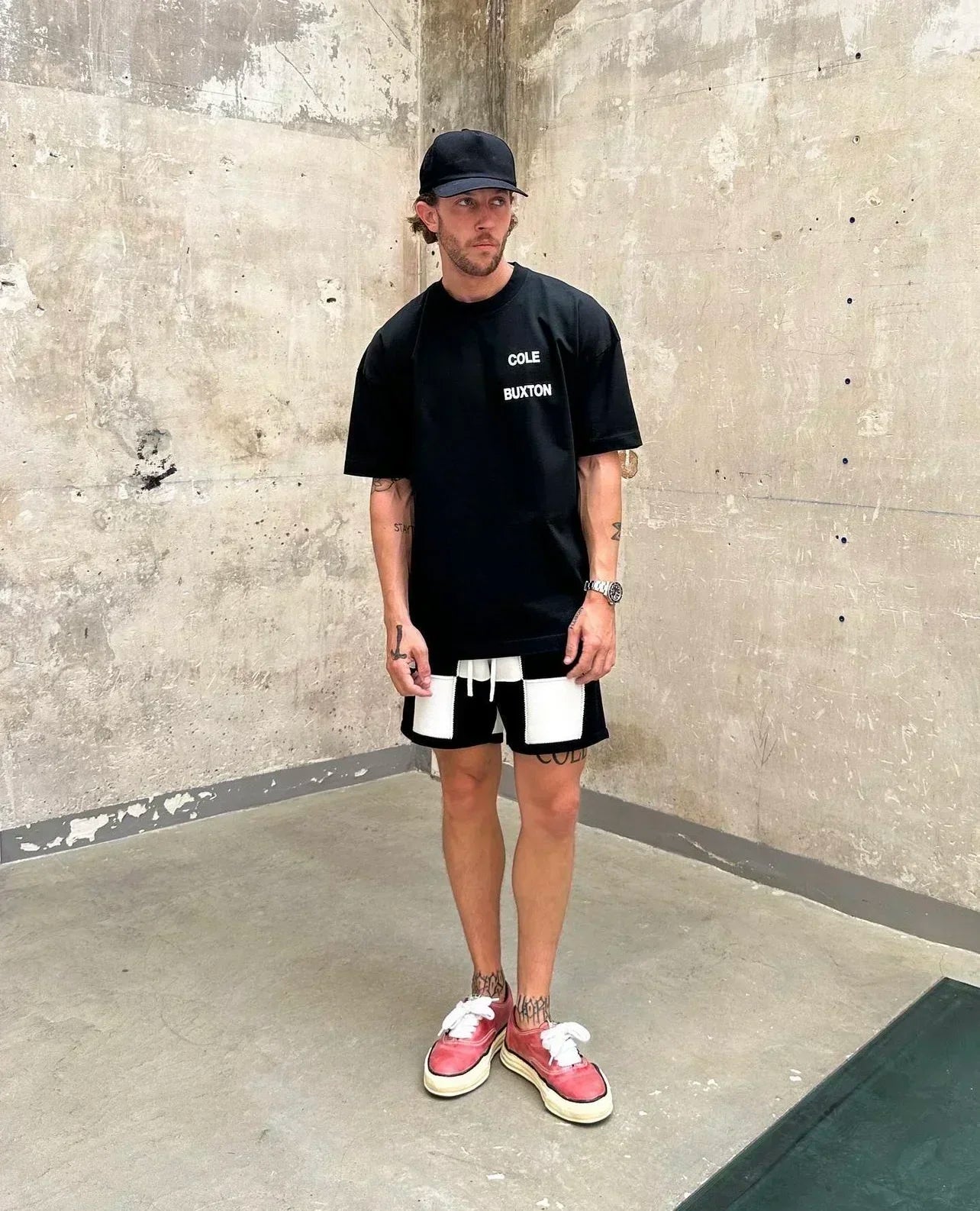 Classic Outdoor Leisure Cole Buxton Spring/Summer Men/Women Top Letter Logo Printed Short sleeved T-shirt Black White  Tees GYM