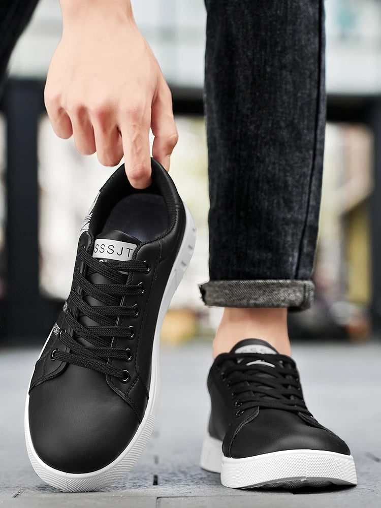 New Trendy Versatile Sneakers for Men, Low-Top Casual Sneakers, Waterproof, Non-Slip, Wear-Resistant Student Sports Shoes, Lightweight Soft-Soled Shoes for Daily Commuting