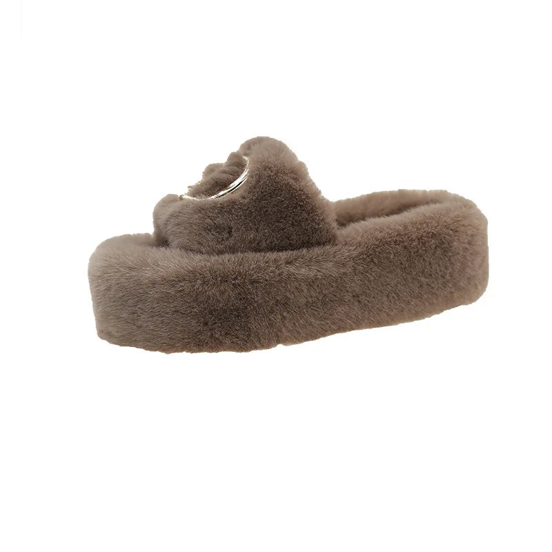 Autumn/Winter 2024 Women's letter metal buckle new fur slippers thick soled outerwear fashionable home new product slippers
