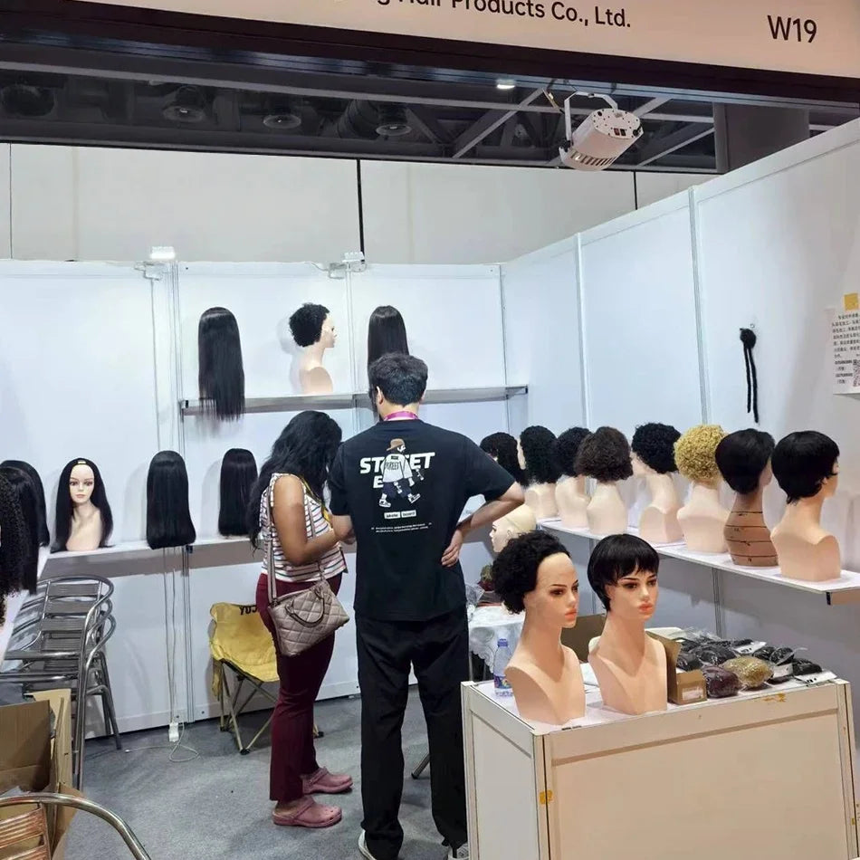 Peruvian Hair Bone Straight 13x4 Transparent Lace Frontal Virgin Natural Color Human Hair Wig 4x4 Lace Front Wig For Black Women