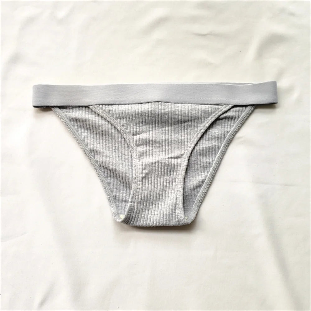 2Pcs/Pack Soft Cotton Briefs for Women Free Shipping Simple Low Waist Bikini Panties Comfortable Sports Underwear