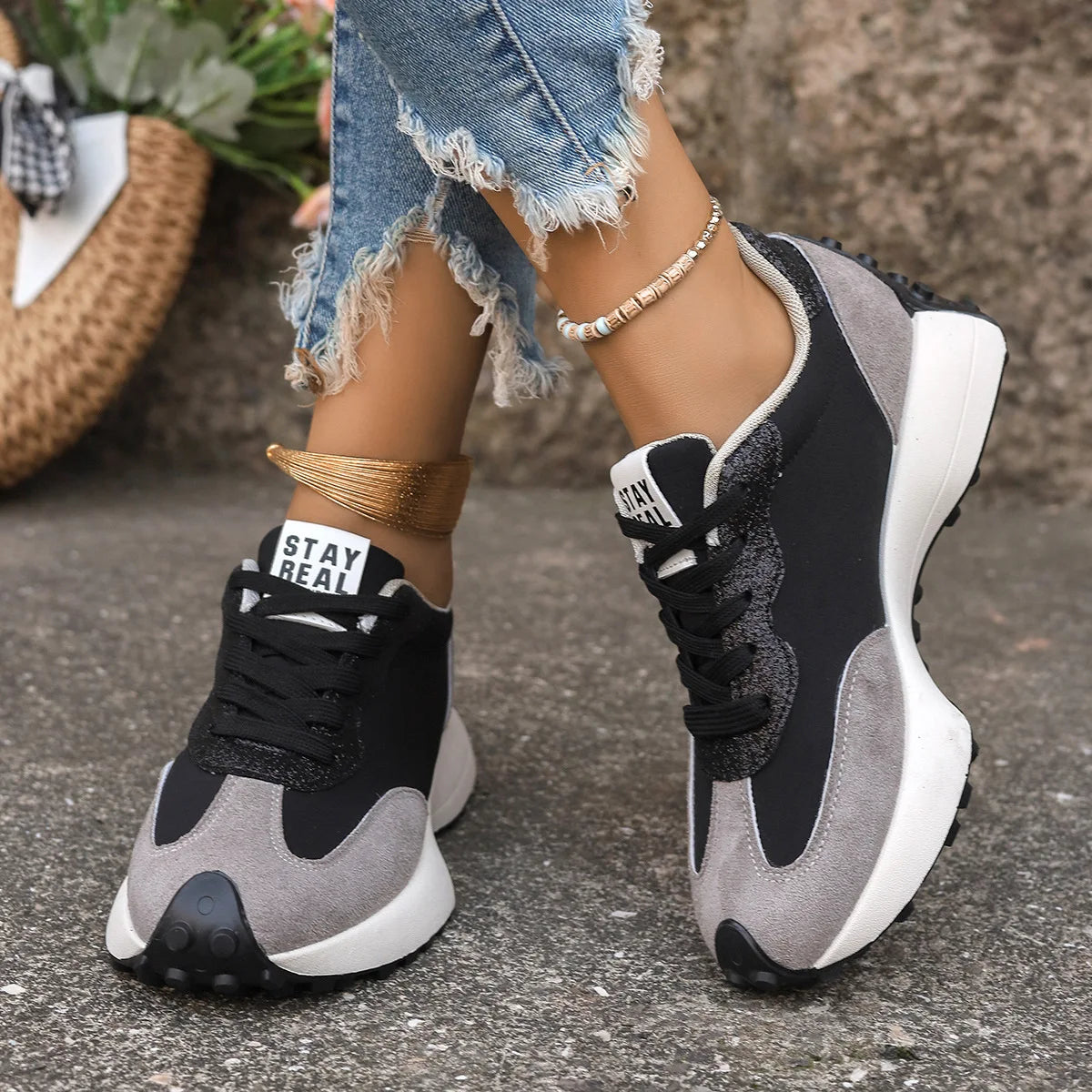 Women Sneakers Causal Walking Shoes Woman 2025 Autumn Fashion Lace Up Sports Platform Shoes Outdoor Non-slip Running Shoes