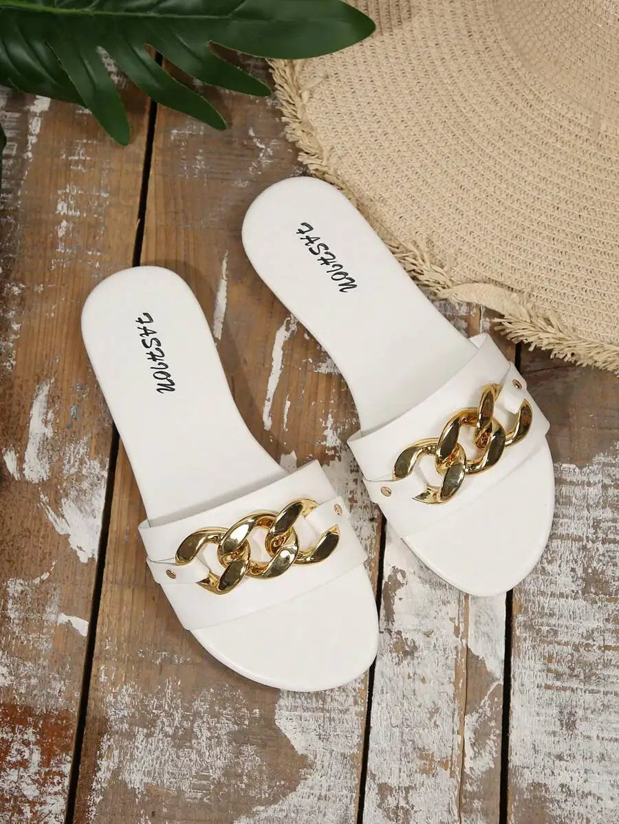 Women's Slippers with Chain Buckle, Flat-Soled Home Slippers, New Summer Style, Casual and Comfortable Women's Slippers, Round-Toe Slip-On, Vacation Style, Fashionable, Simple and Elegant Women's Sandals