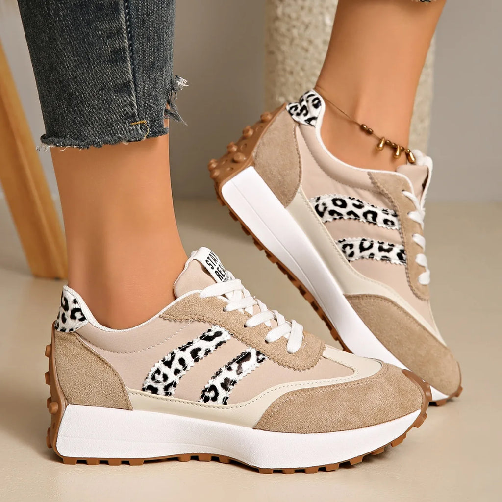 New 2025 Women Sneakers Thick Bottom Casual Fashion Sneakers Women Lightweight Soft Bottom Sport Shoes Women Summer Mesh Shoes