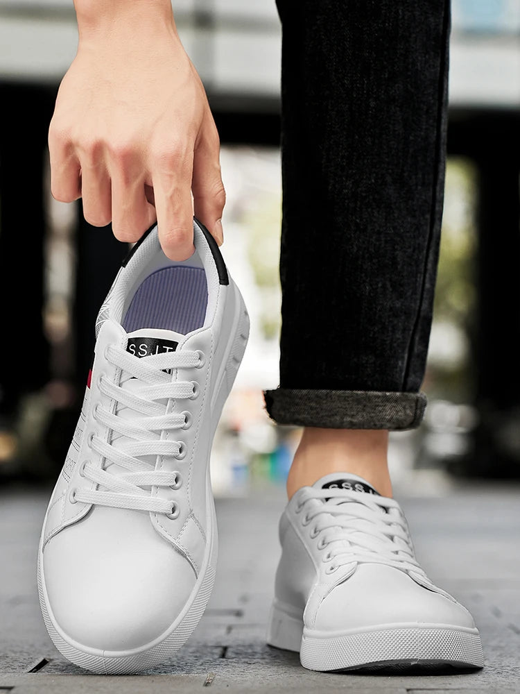 New Trendy Versatile Sneakers for Men, Low-Top Casual Sneakers, Waterproof, Non-Slip, Wear-Resistant Student Sports Shoes, Lightweight Soft-Soled Shoes for Daily Commuting