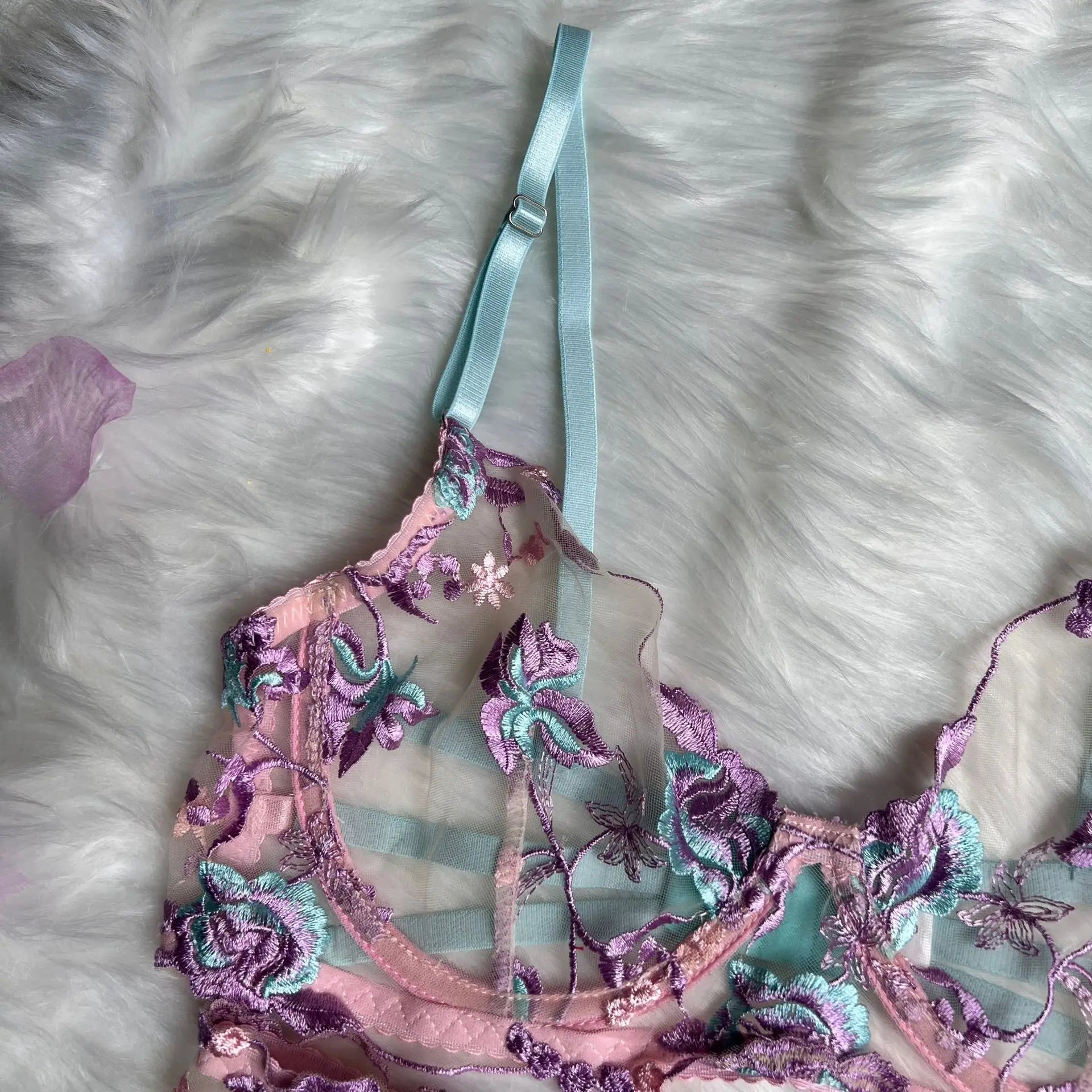 Diccvicc Embroidery Floral Lingerie See Through Sexy Lace Women Underwear Bra Thong Set Fancy Garter Intimate Kit Exotic Outfit
