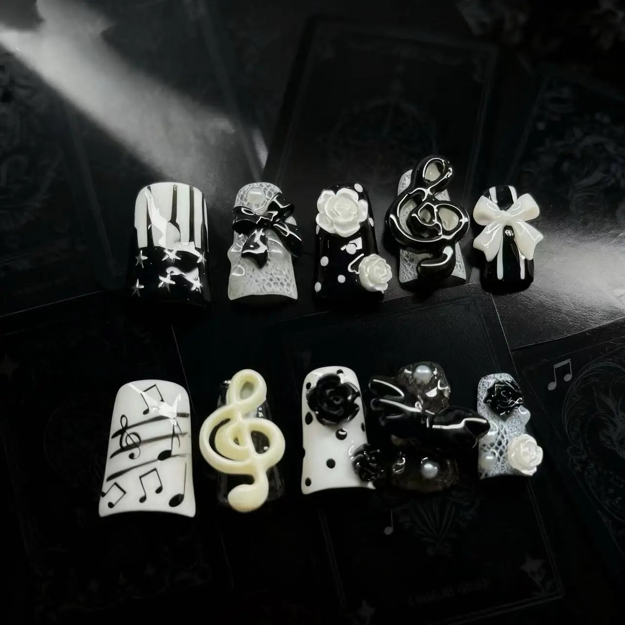10pcs Handmade Gothic Press on Nails Punk Dark 3D Musical Note Design False Nails Fashion Duckbilled French Fake Nail Tips