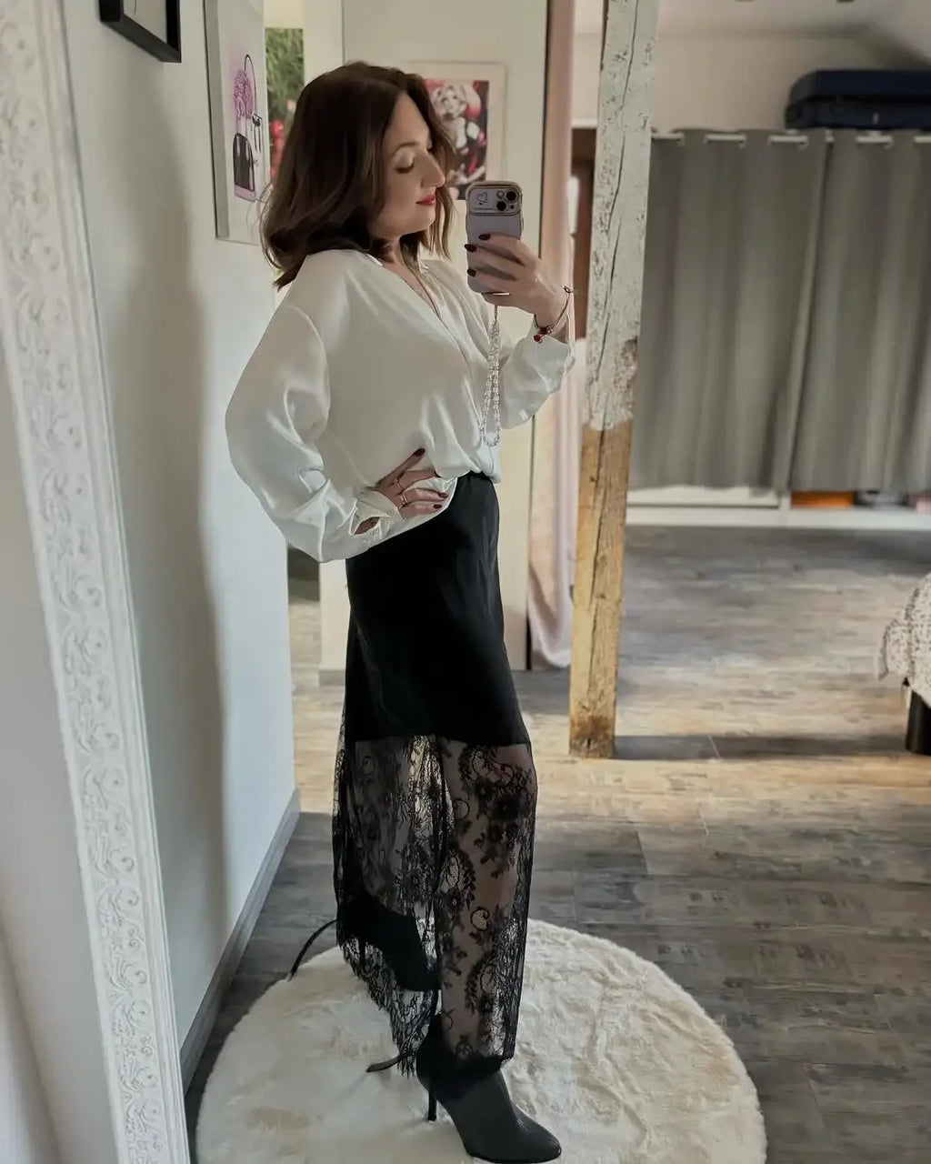 Black Lace Patchwork Mini Skirt Women Fashion Solid Sexy Mid-length Skirts Lady Elegant 2025 Party Daily Party Slim Fit Gowns