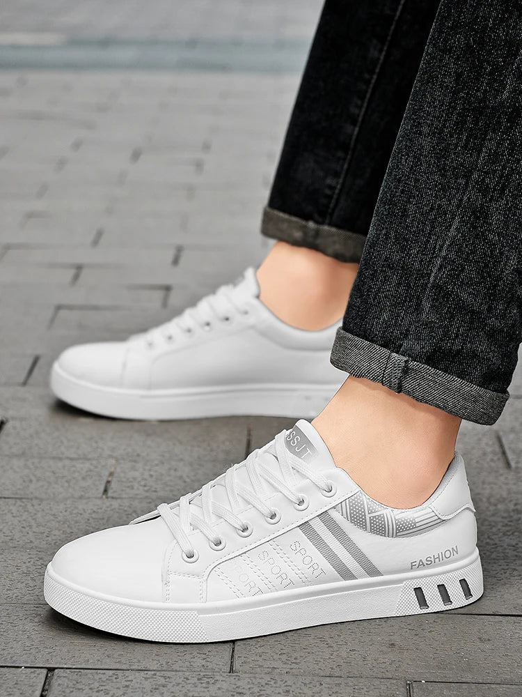 New Trendy Versatile Sneakers for Men, Low-Top Casual Sneakers, Waterproof, Non-Slip, Wear-Resistant Student Sports Shoes, Lightweight Soft-Soled Shoes for Daily Commuting