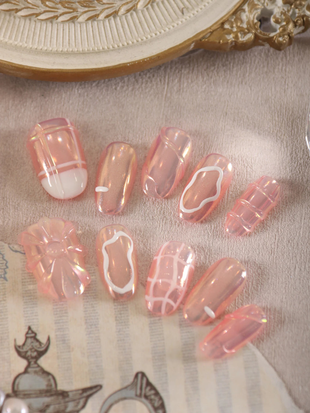 10Pcs Press on Nails Short Brown Nails Halation Acrylic Press on Nails Fake Nails Includes 1 Sheet Adhesive Tabs & 1 Pc Mini File